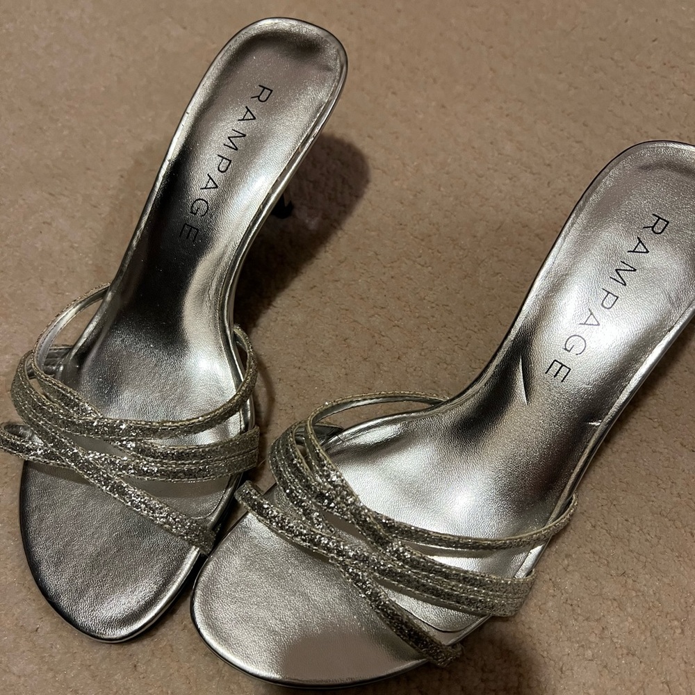 NWOT New Rampage Glitter Silver Heel Sandals Women’s Size 6